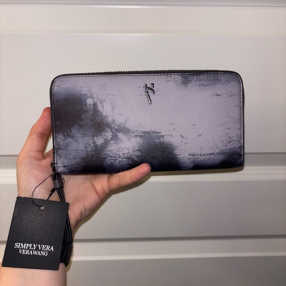 Simply Vera Wang Vegan Leather Zip Wallet